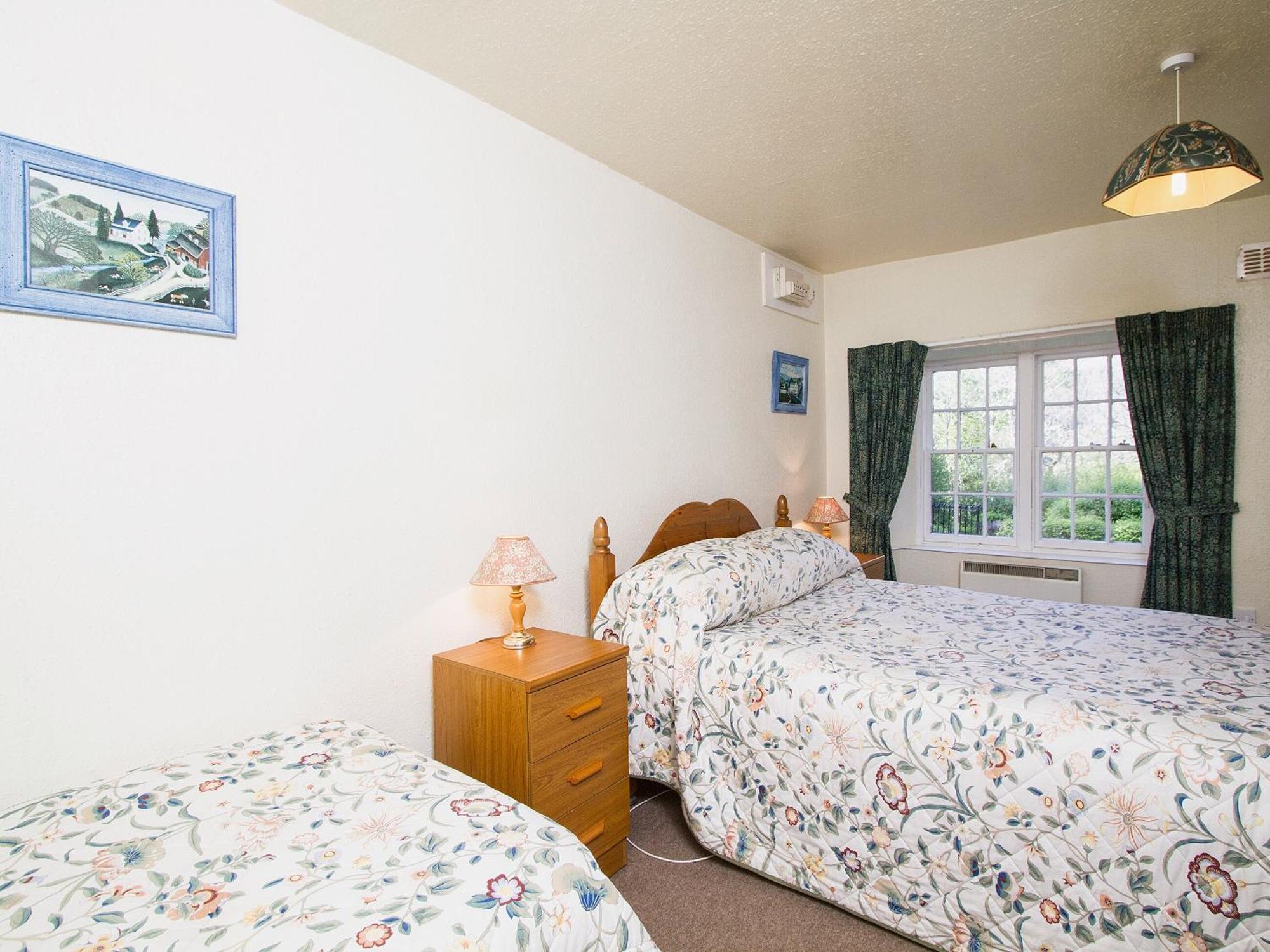 Katys Cottage Balnaboth ภายนอก รูปภาพ